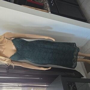 AUW Green Lace Figure Flattering DresS NWOT L